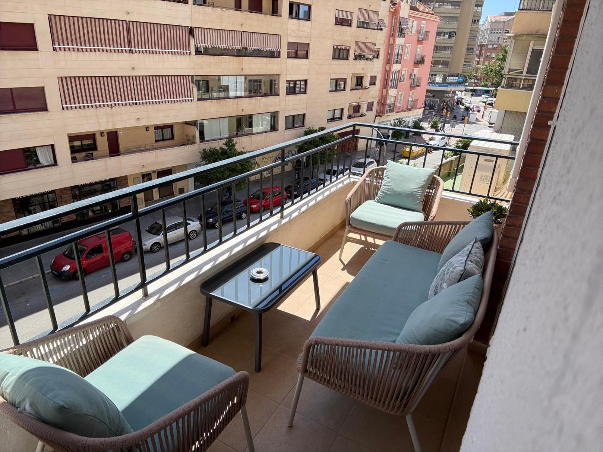 Galvez Flat, At Principal Railway Station In Malaga Lejlighed Eksteriør billede